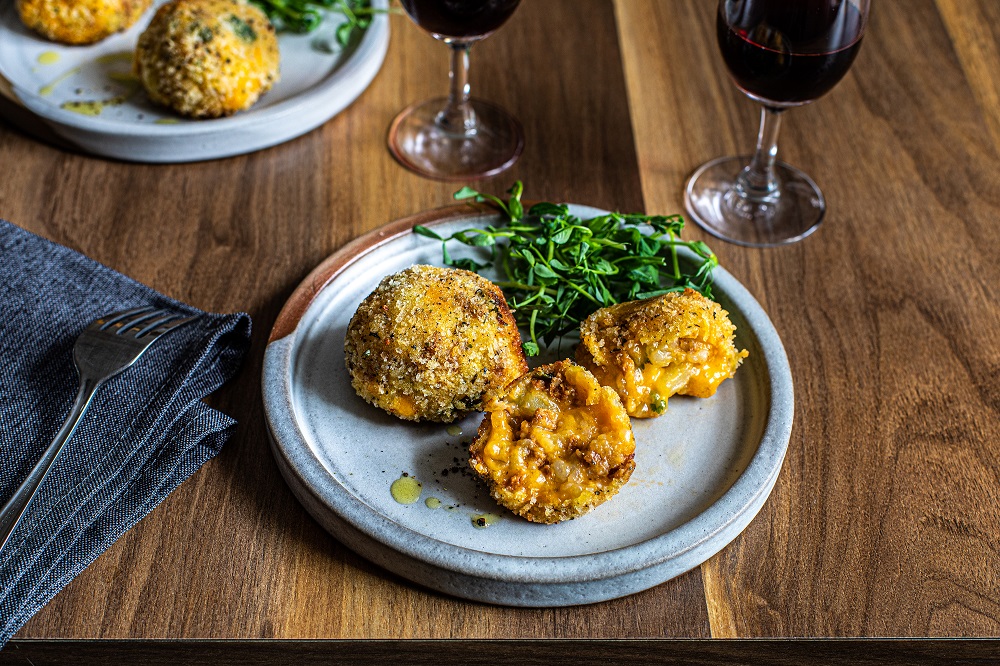 Croquetas de chorizo et cheddar 